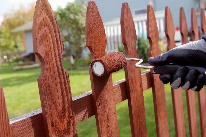 What Types of Fences Offer the Best Security for Homeowners?